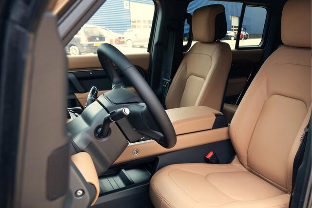 Land Rover DEFENDER 2.0 P300e 110 X-Dynamic HSE / Pangea Green / 22'' / Uitklapbare Trekhaak