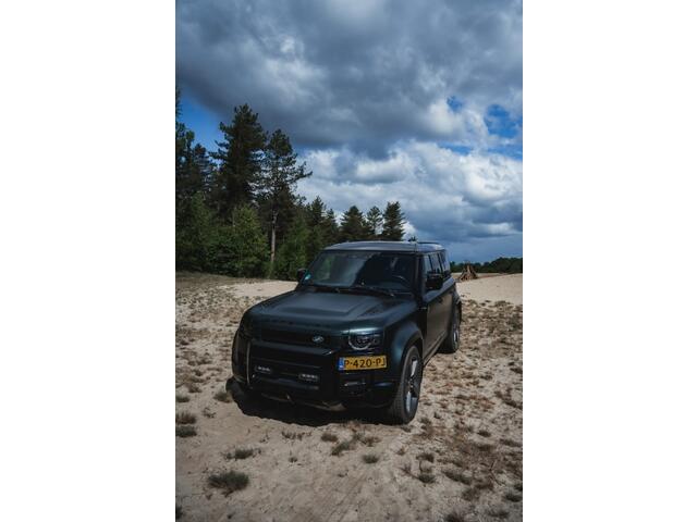 Land Rover DEFENDER P400E XS
