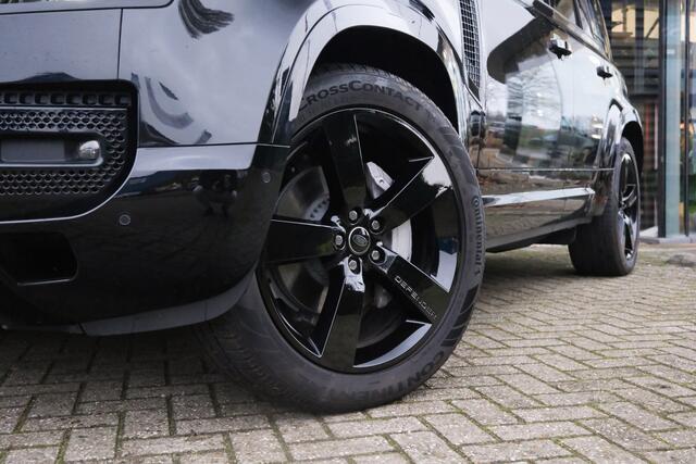 Land Rover DEFENDER 2.0 P300e 110 X-Dynamic HSE / Santorini Black / Ebony leather / Uitklapbare trekhaak