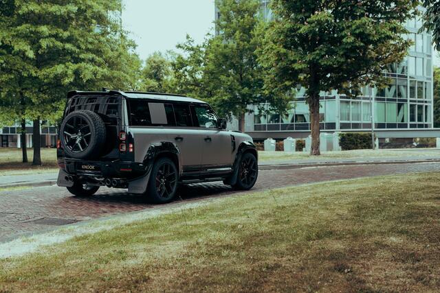 Land Rover DEFENDER 110 P300e X-Dynamic HSE | Urban WideTrack | Quicksilver | Eiger Grey Satin |