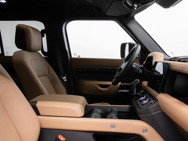 Land Rover DEFENDER 110 2.0 P300e 110 X-Dynamic HSE