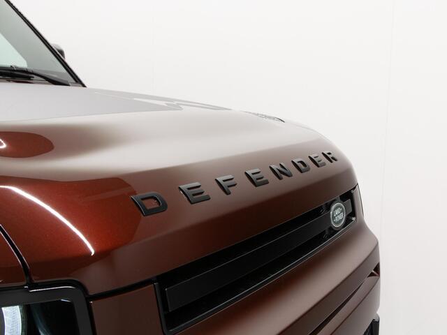 Land Rover DEFENDER 110 P300e 110 Sedona Edition