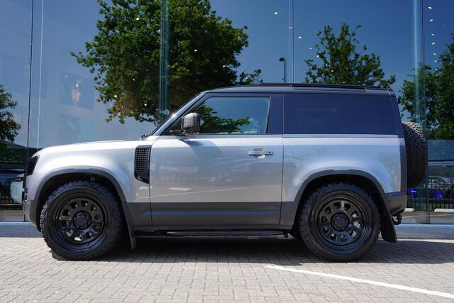 Land Rover DEFENDER 90 2.0 P300 90 X-Dynamic HSE