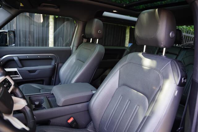 Land Rover DEFENDER 90 2.0 P300 90 X-Dynamic HSE