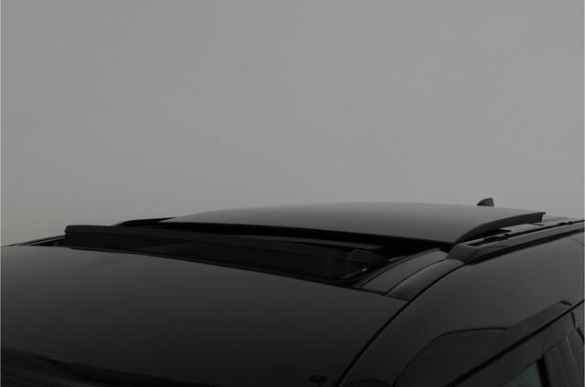 Land Rover DEFENDER 110 2.0 P300e 110 X-Dynamic HSE > Black package/Head-up/Pano.schuif/Trekhaak/Santorini Black... | 3110 | Lease ook mogelijk!