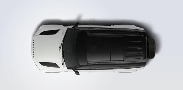 Land Rover DEFENDER 110 P300e X-Dynamic HSE | 6-Zits | Head-Up | ClearSight | Trekhaak | Black Pack | 22 Inch