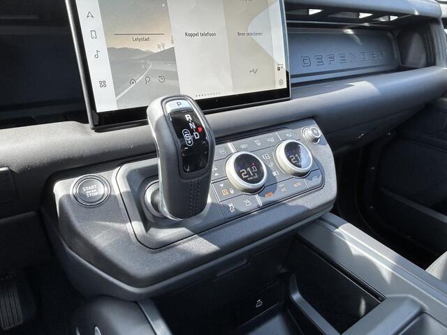 Land Rover DEFENDER 110 P300e AWD 110 X-Dynamic HSE URBAN | NIEUW - 0 km | Geklimatiseerde voorstoelen | Windsor leder | Elektr. trekhaak tot 3.000kg |