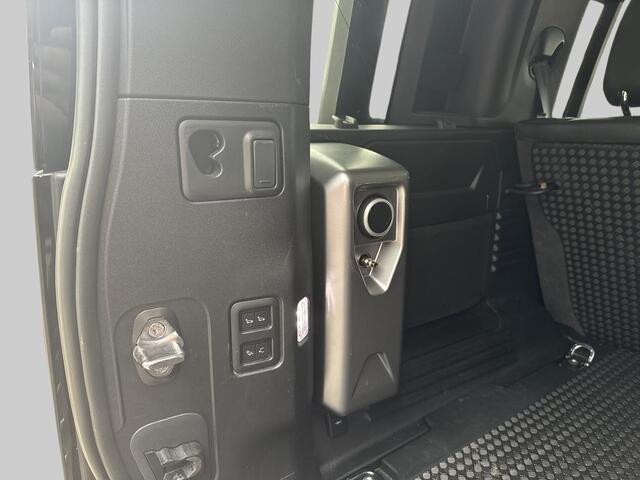 Land Rover DEFENDER 110 3.0 P400 FIRST EDITION | Rail Roof incl trapje | Elec. Winch | Led verstraler | luchtcompressor| Trekhaak elec. bedienbaar| Virtual spiegel| Geheel rijklaarprijs | DIRECT RIJDEN |