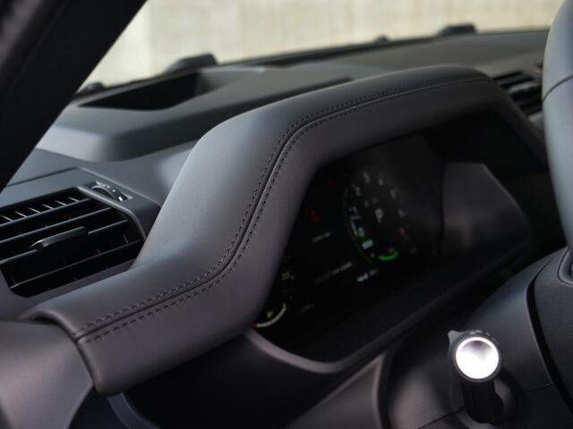 Land Rover DEFENDER 110 2.0 P300e 110 X-Dynamic HSE | pano | stoel koeling | elektr Trekhaak..