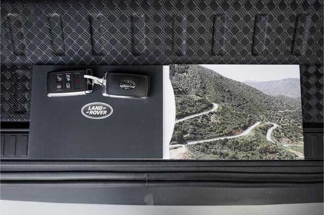 Land Rover DEFENDER 110 2.0 P300e 110 X-Dynamic SE Pano ACC 360° Memory Seats