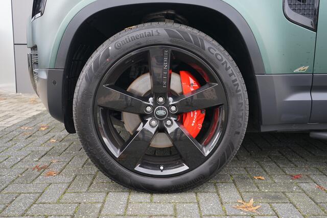 Land Rover DEFENDER 110 3.0 D250 110 HSE 7p. | Elektrische trekhaak | Schuif/Kantel dak | Meridian |