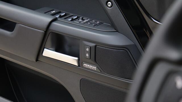 Land Rover DEFENDER 110 P400e 110 X-Dynamic HSE | Head-up | Stoelventilatie | Meridian Surround | Panoramadak | Trekhaak