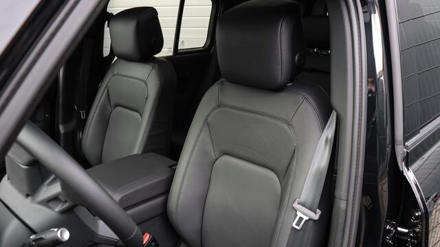 Land Rover DEFENDER 110 P400e 110 X-Dynamic HSE | Head-up | Stoelventilatie | Meridian Surround | Panoramadak | Trekhaak