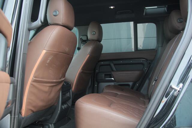 Land Rover DEFENDER 110 2.0 P400e 110