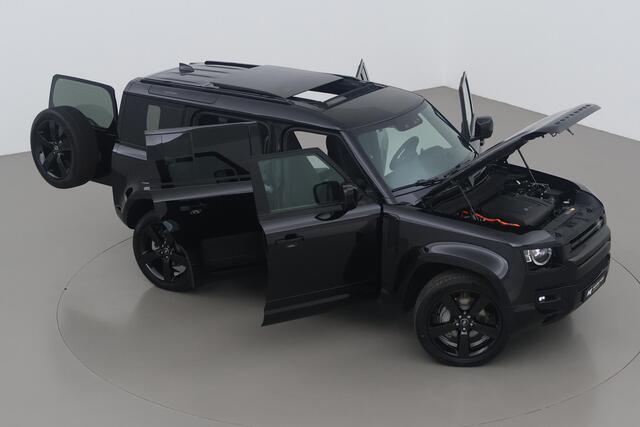 Land Rover DEFENDER P300e X-Dynamic HSE | NIEUW | Black Pack | Head-Up | Panoramadak | Stoelkoeling | Stuurverwarming | Trekhaak