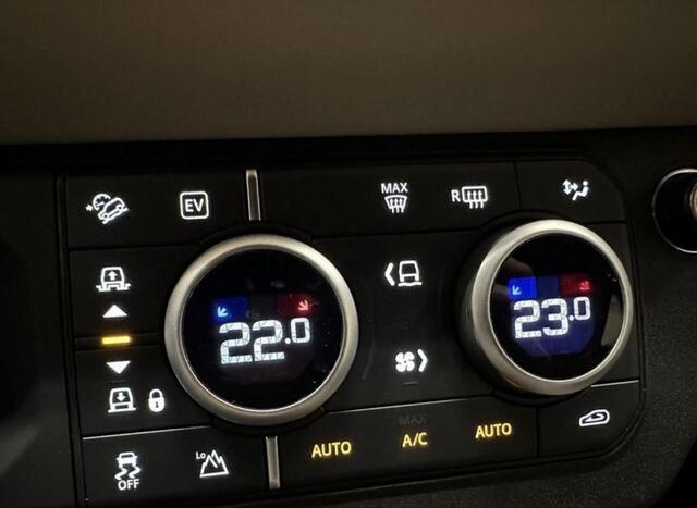 Land Rover DEFENDER 110 2.0 P400e 110 X | Pano | Treeplanken | 360 | Adaptive | Leder | Garantie 2028 |