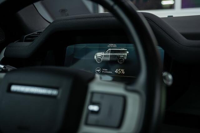 Land Rover DEFENDER 2.0 P400e 110 X-Dynamic SE | Panorama | Luchtvering | 360 ° | Ventilatie | BTW | 20 Inch |