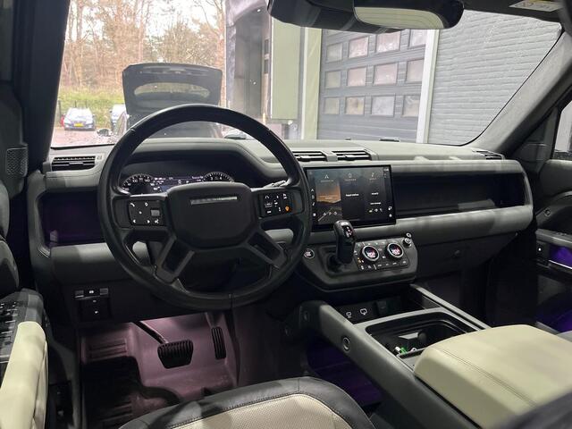 Land Rover DEFENDER P400e 110 X-Dynamic HSE | ACC | Panoramadak | Trekhaak | Stuurverwarming | 360° Camera