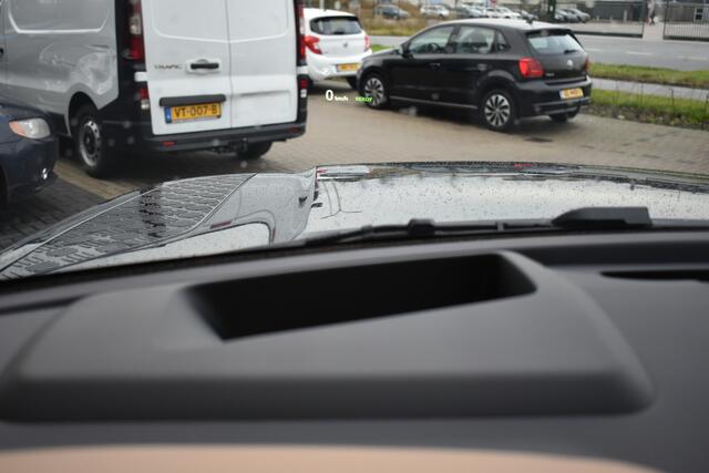 Land Rover DEFENDER 110 2.0 P300e 110 X-Dynamic HSE ¤91000 netto export price