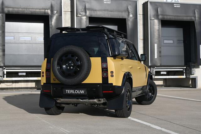 Land Rover DEFENDER 110 2.0 P300e 110 Trophy Edition Deep Sandglow Yellow