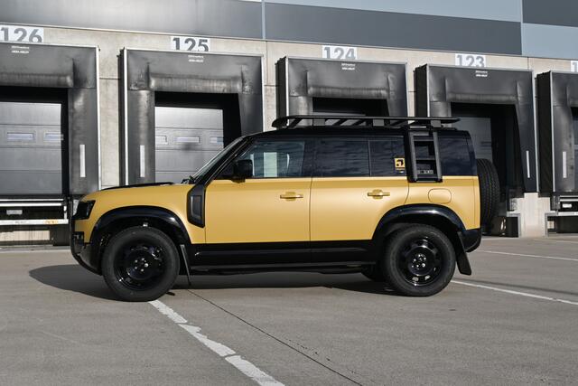 Land Rover DEFENDER 110 2.0 P300e 110 Trophy Edition Deep Sandglow Yellow