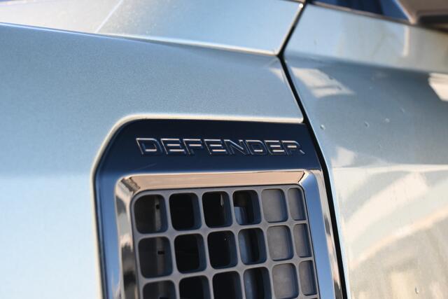 Land Rover DEFENDER 3.0 D250 110 MHEV HSE I COMMERCIAL