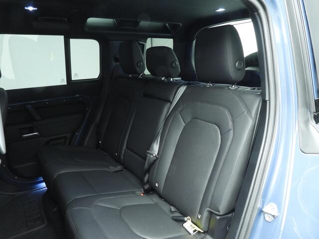 Land Rover DEFENDER 110 2.0 P300e 110 S | Dakladder | LED lightbar | 360 cam