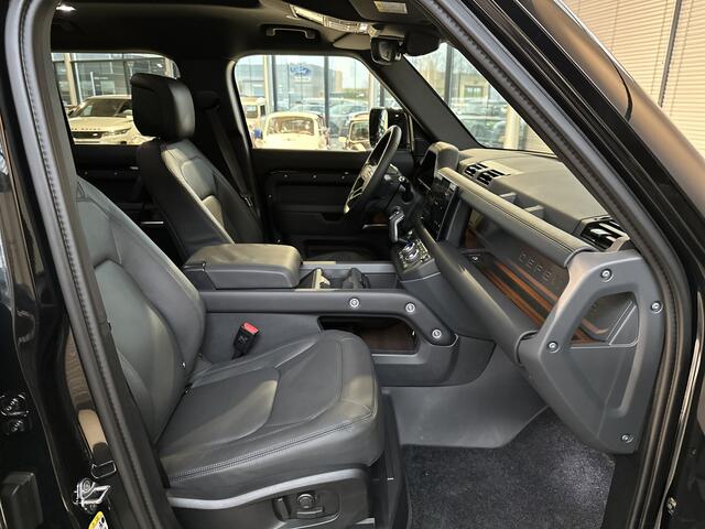 Land Rover DEFENDER 110 P300e 110 X-Dynamic SE | 22" | Panoramadak | Trekhaak