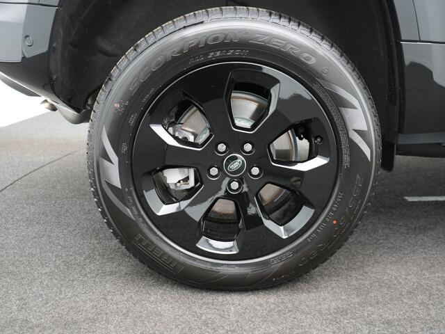 Land Rover DEFENDER 110 2.0 P300e 110 X-Dynamic SE - RIJKLAARPRIJS - Plug-in Hybrid - All Seasonbanden - Elektrisch Glazen Panoramadak - 360 graden Camera - Adaptive Cruise Control