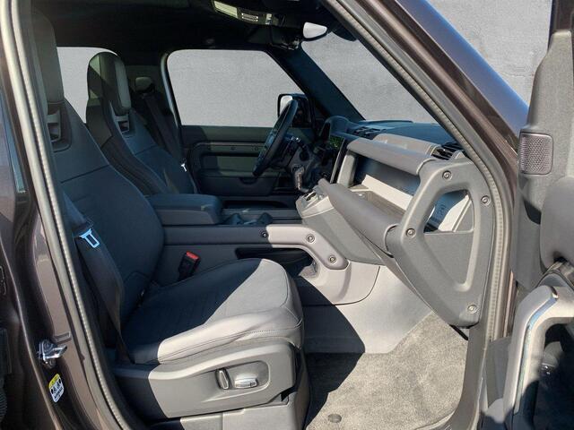 Land Rover DEFENDER 110 4.4 P635 110 Octa