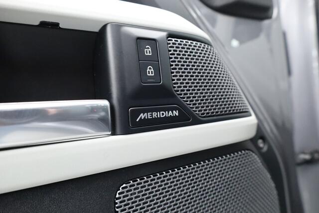 Land Rover DEFENDER 3.0 D300 110 X-Dynamic - Grijs Kenteken | Luchtvering | Leder+Memory | Dig. Cockpit | 360*+PDC | Meridian | Nav+App.Connect | Winterpack | V