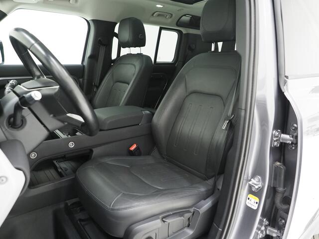 Land Rover DEFENDER 110 2.0 P400e | Panoramadak | Luchtvering | Meridian | 360 | Keyless | Trekhaak | Leder | Carplay