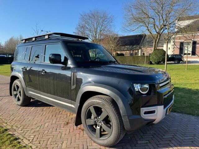 Land Rover DEFENDER P400e 404pk AWD Aut 2021 Santorini Black Luchtvering dealeronderhouden