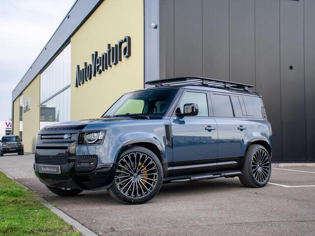 Land Rover DEFENDER 110 2.0 P300e 110 X-Dynamic l 6 Persoons l Treeplanken l Schuif- /kantel Pano l Adapt. Cruise l Black Pack l Clearsight l 360 Camera