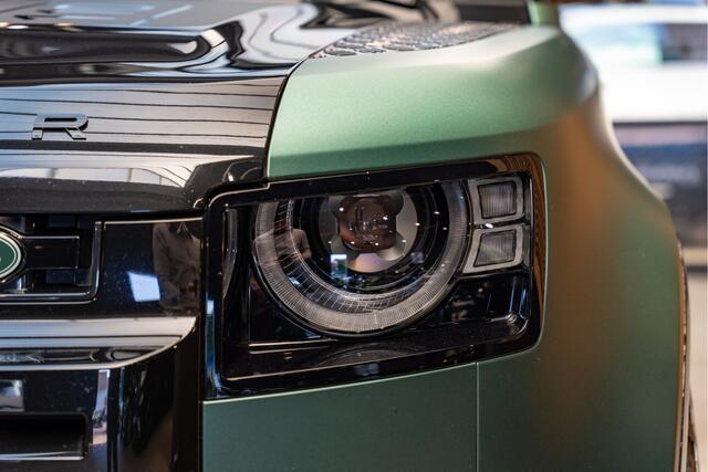 Land Rover DEFENDER Urban Matte Pine Green P400e 110 SE Dynamic XS Edition