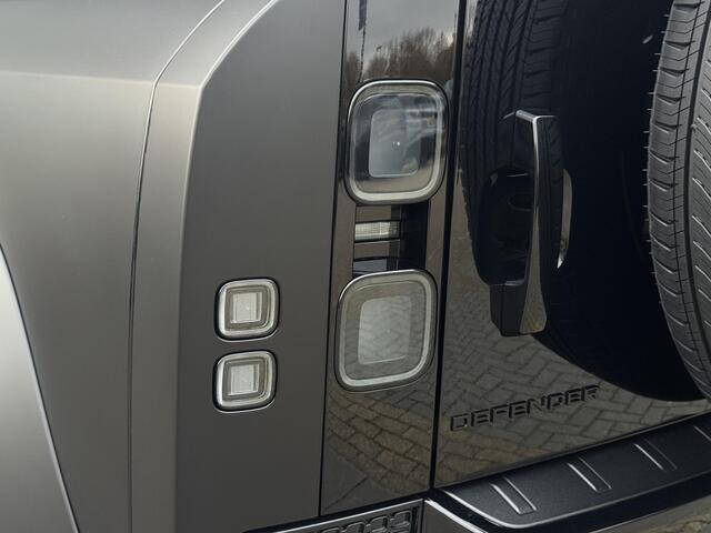 Land Rover DEFENDER P635 110 Octa Black | Nieuw | Narvik Black | Satin