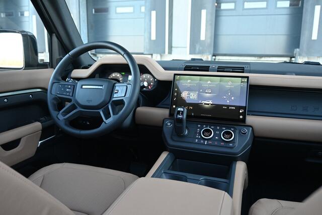 Land Rover DEFENDER 90 5.0 P425 90 X-Dynamic HSE