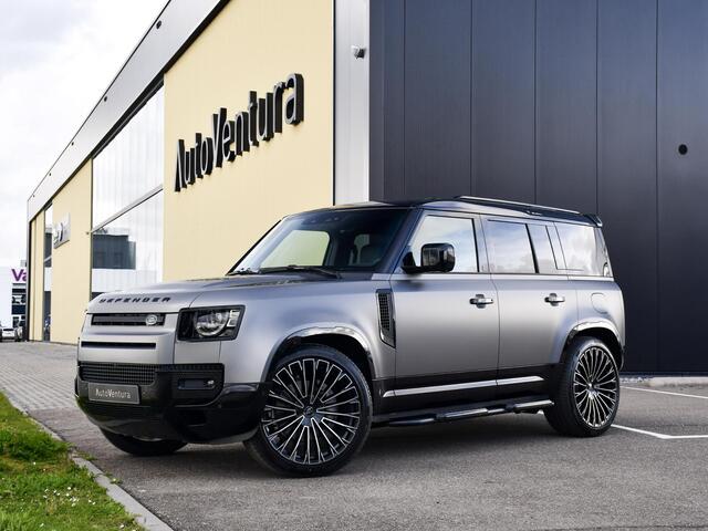 Land Rover DEFENDER 110 2.0 P300e 110 X-Dynamic HSE l Matt Wrap l Schuif-/kantel Panorama dak l Black Pack l Treeplanken l Spoiler l Wheelcover l 20 Inch l