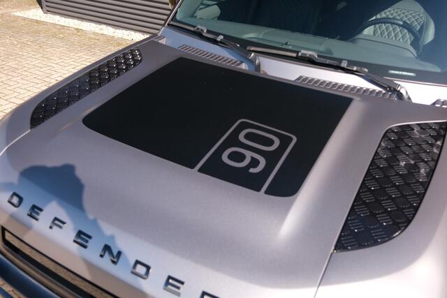 Land Rover DEFENDER Hard Top 3.0 D200 Commercial | Full Leder | Laag Schot | Matte PPF | 22'' | Black Pack |