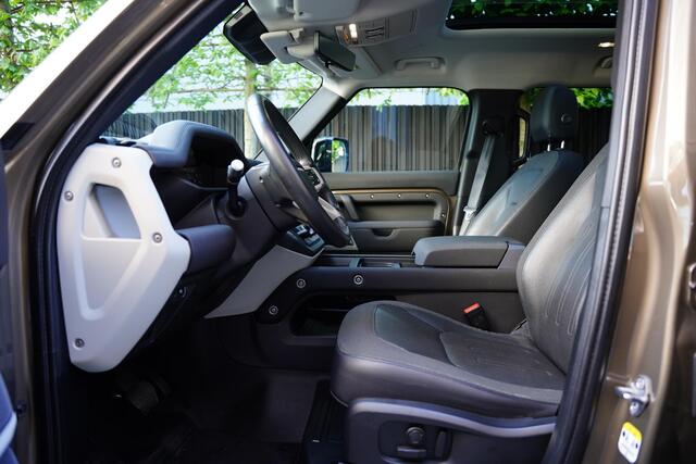 Land Rover DEFENDER 110 P 400 110 BENZINE HSE 7p. / 22 Inch / NL-Auto