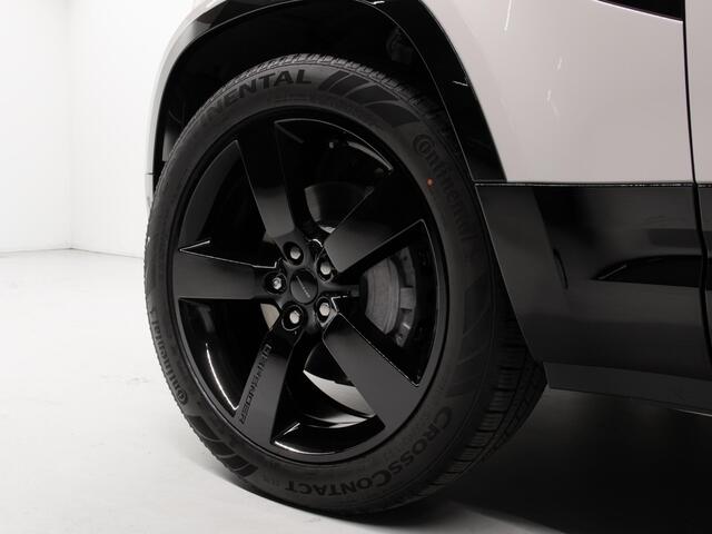 Land Rover DEFENDER 2.0 P300e 110 Dynamic Edition