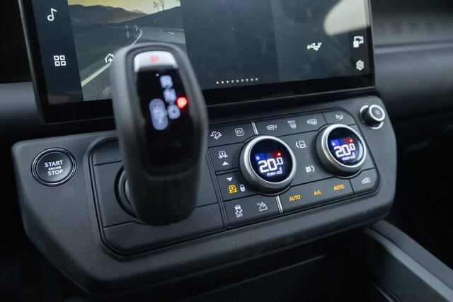 Land Rover DEFENDER 110 2.0 P300e 110 X-Dynamic SE | Facelift |