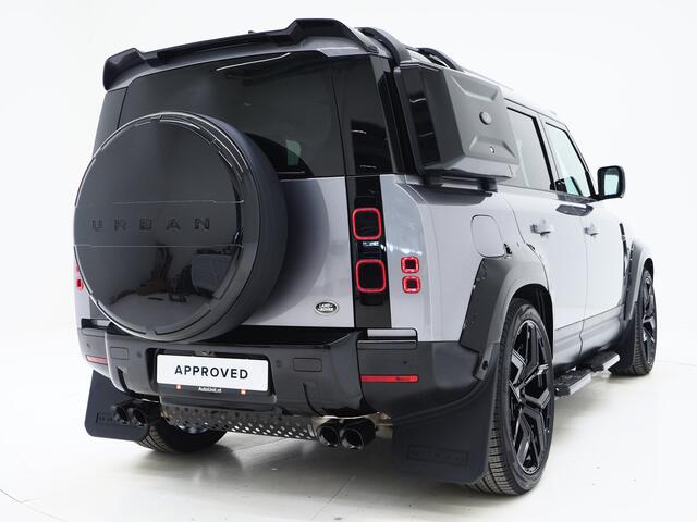Land Rover DEFENDER 110 2.0 P400e 110 Urban WideTrack Look | Panoramadak | Explorer Pack | Sidesteps | Lightbar | Trekhaak | Meridian