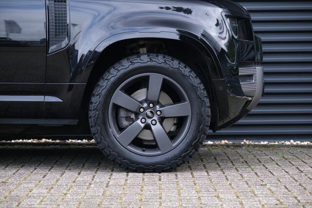 Land Rover DEFENDER 110 3.0 D250 110 X-Dynamic SE 7-Persoons | Stoelverwarming | Trekhaak | Uniek