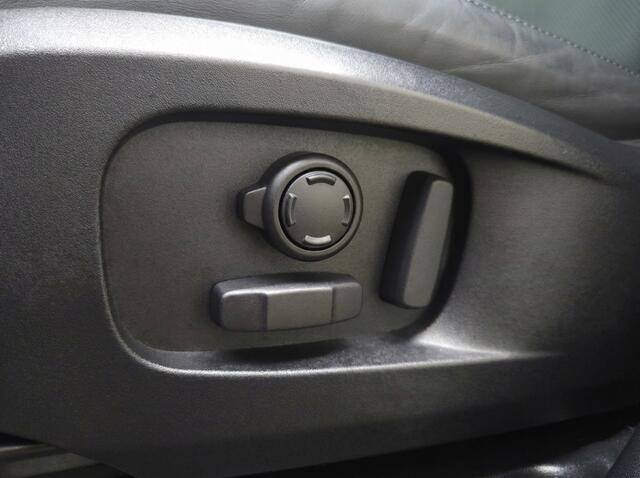Land Rover DEFENDER 2.0 P300e 110 Hybrid X-Dynamic HSE | Pano | TREKHAAK | VOL
