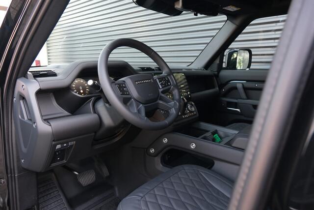 Land Rover DEFENDER 110 2.0 P300e 110 X-Dynamic SE | NP ¤ 115.567,- | Tailor Made interieur | Trekhaak | Head Up |
