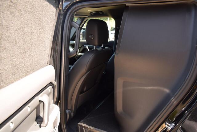 Land Rover DEFENDER 3.0 D250 110 MHEV X-Dynamic SE