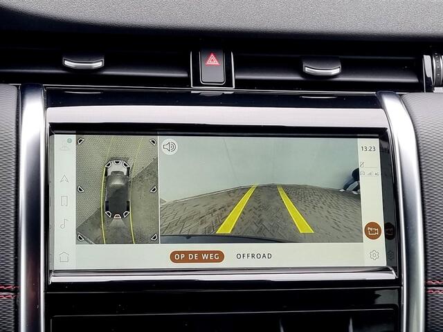 Land Rover DISCOVERY SPORT P300e 1.5 R-Dynamic SE Automaat / Panoramadak / Elektr. Achterklep / Rondomzicht Camera / Navigatie / Cruise Control Adaptief