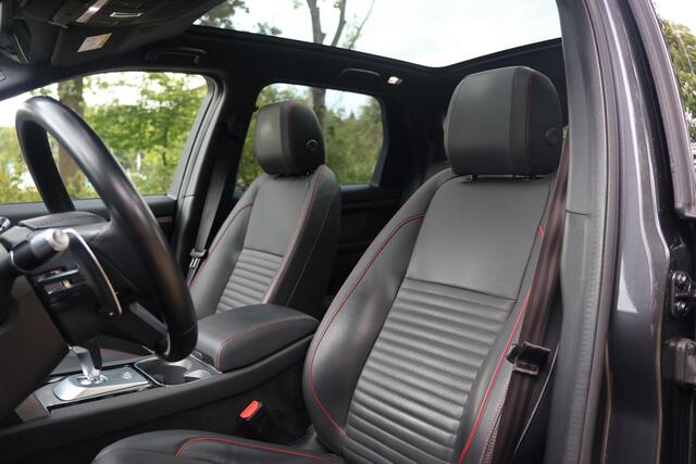 Land Rover DISCOVERY SPORT P300e 1.5 R-Dynamic HSE Panoramadak, Memorystoelen, Elektrische trekhaak, Less Drive Pack, Apple Car Play, Android Auto, Achteruitrijcamera, Dodehoekassistent, Luxe audiosysteem Meridian, ACC + Stop/go, Draadloos laden, etc.