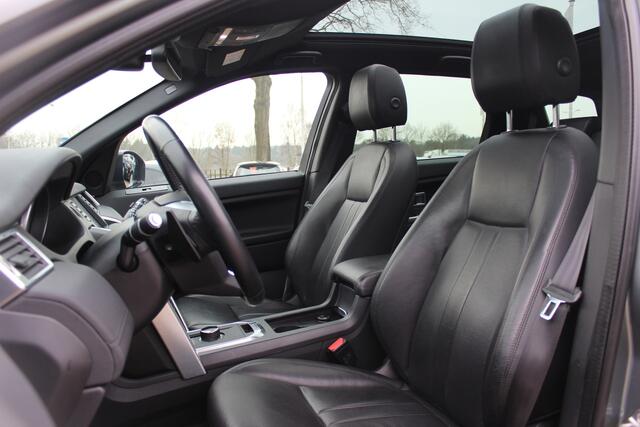 Land Rover DISCOVERY SPORT 2.0 TD4 Urban Series SE Dynamic / Trekhaak / Panoramadak / Camera / Leder / 19'' / Meridian / Navigatie / Stuur+Stoelverwarming / Cruise Control